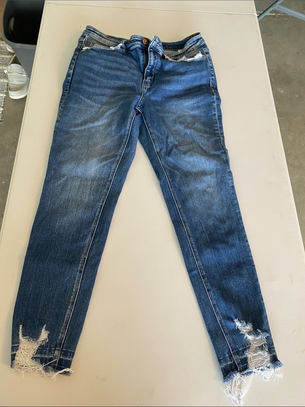 Women’s Skinny Jeans - Distressed Dark Blue